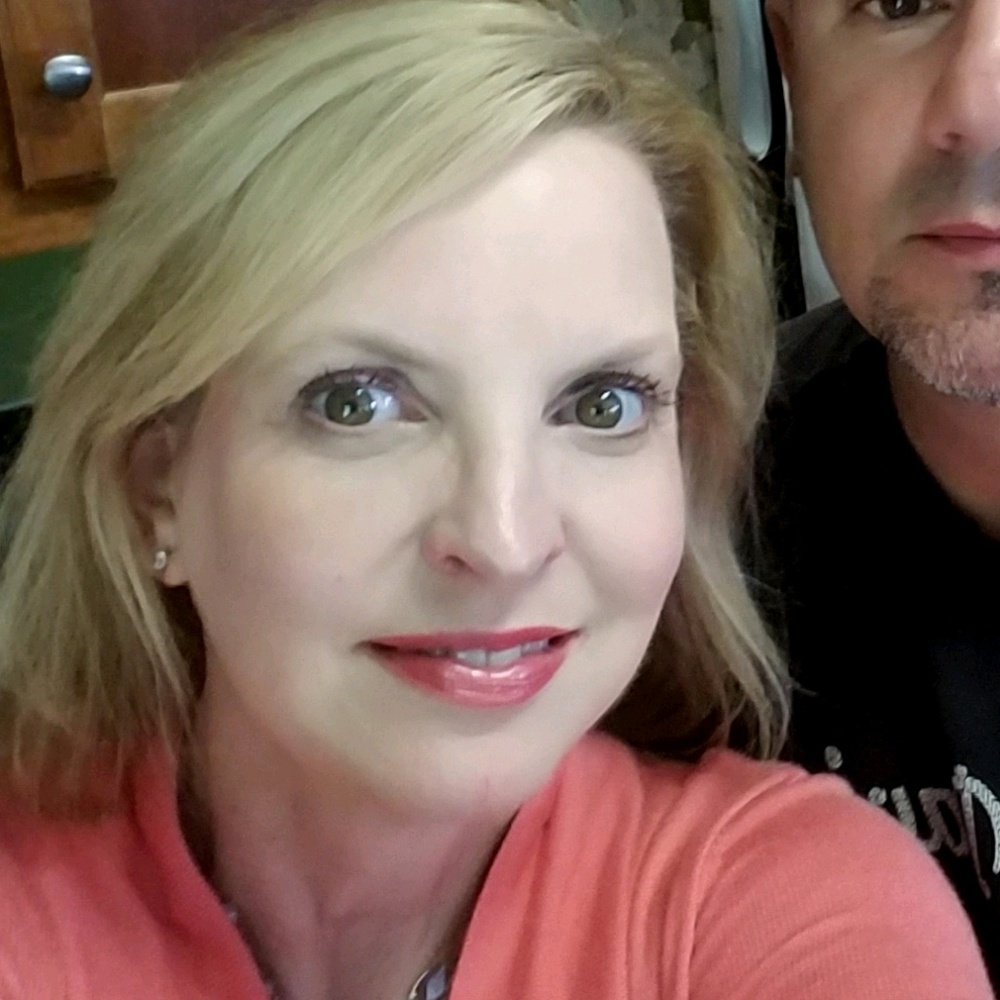 Meet your Posher, Cynthia